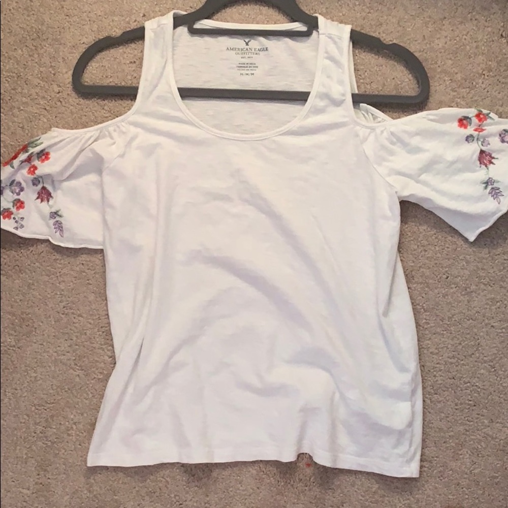 A white American eagle top